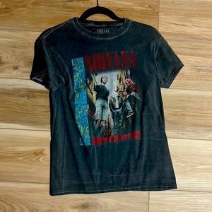 Nirvana Graphic Tee small